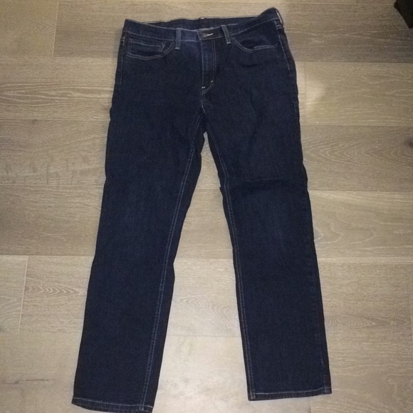Levi jeans - Picture 1 of 2
